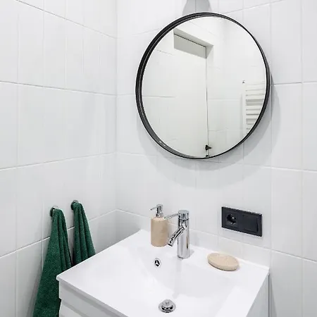 Апартаменты Onlviv Rynok Square 18 Two *