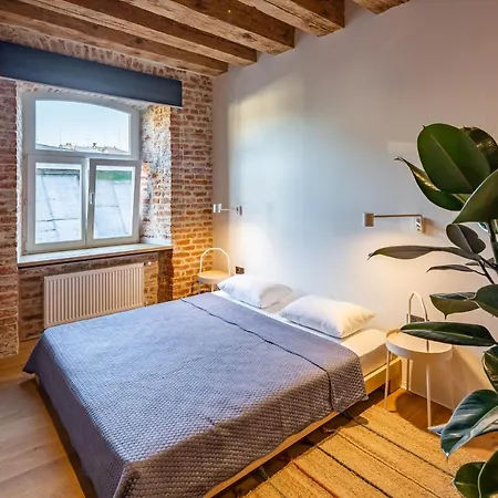 Onlviv Rynok Square 18 Two