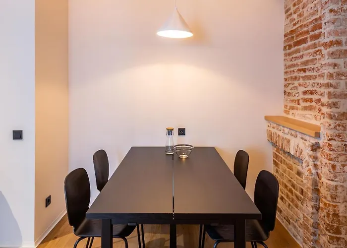 Onlviv Rynok Square 18 Two *